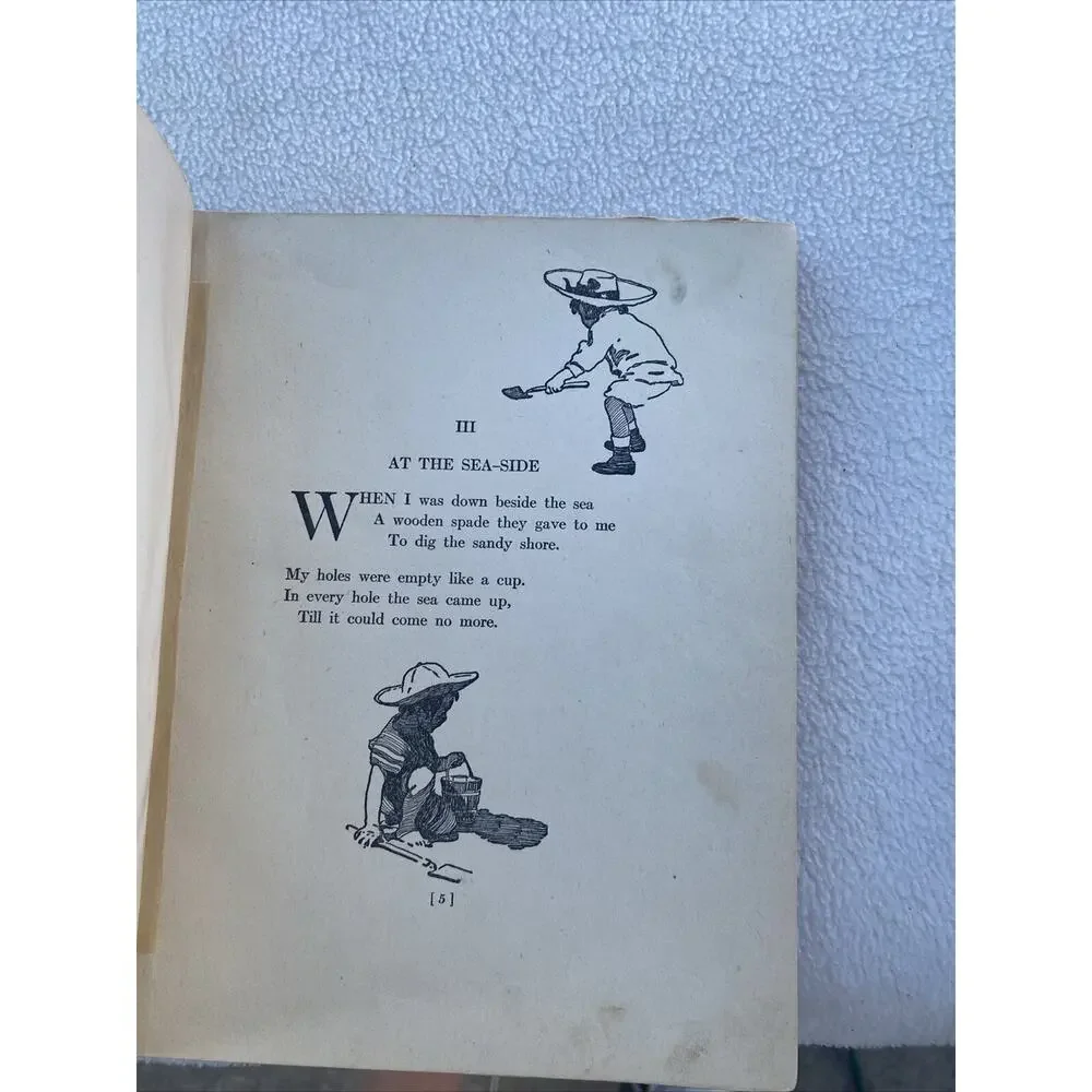 A Child's Garden of Verses. Robert Louis Smith Stevenson. Hard Cover. 1905/1946